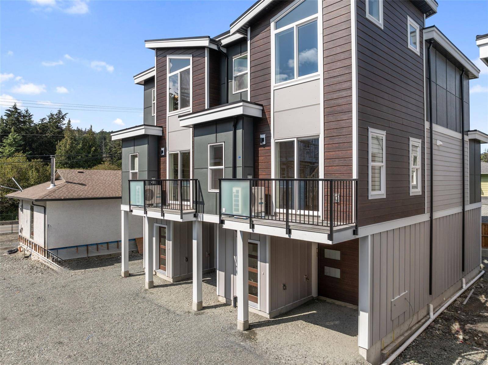 Langford, BC V9C 2Z8,1061 Arcadiawood Lane