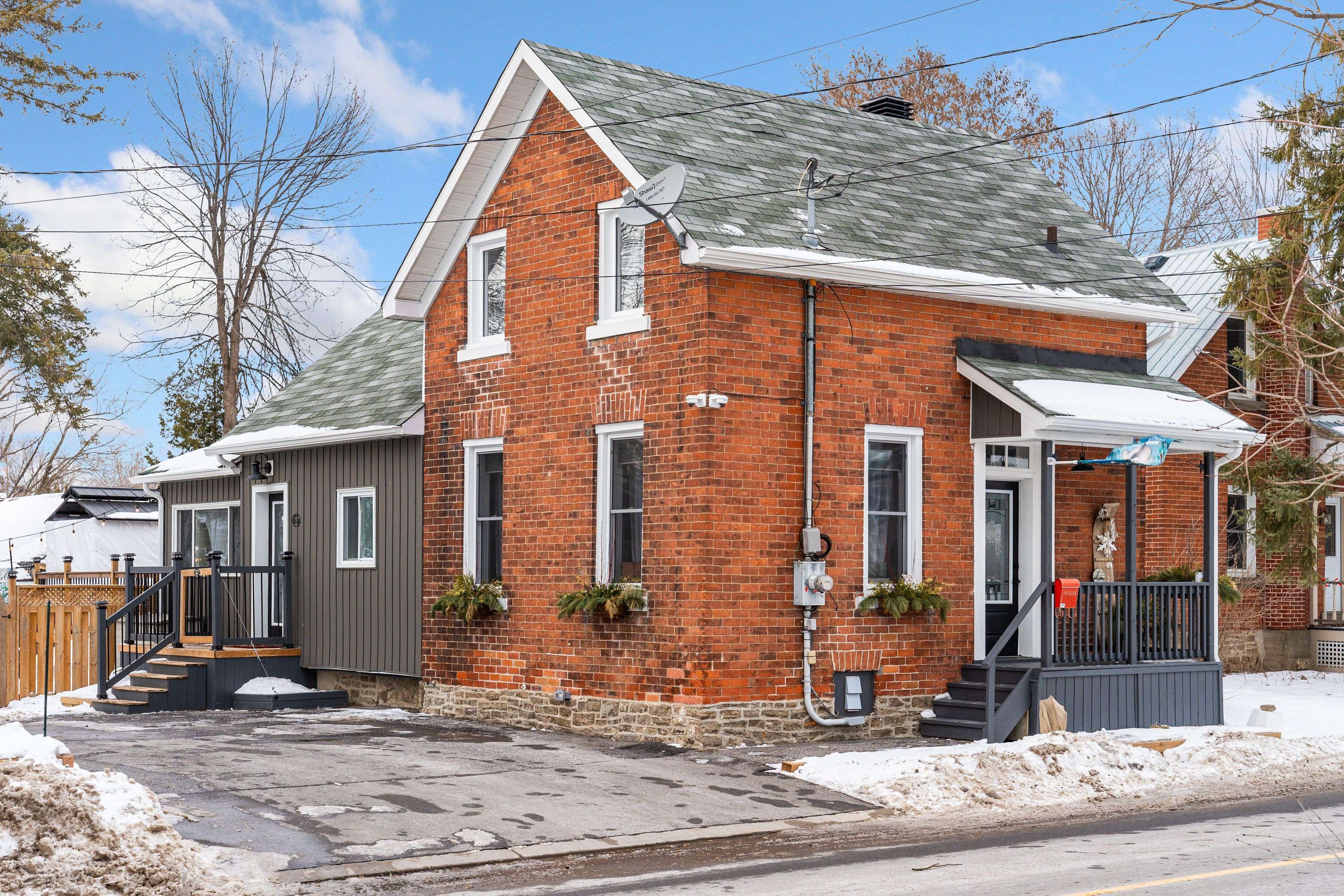 Lanark, ON K7C 1A3,133 Nelson ST E