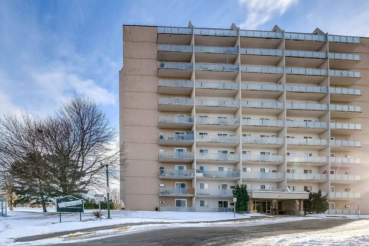 London, ON N5Y 3E9,583 Mornington AVE #504