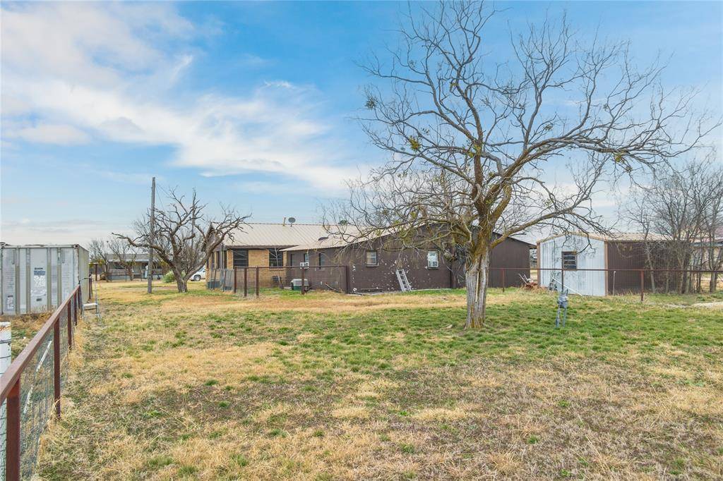 Talpa, TX 76882,204 3rd Street