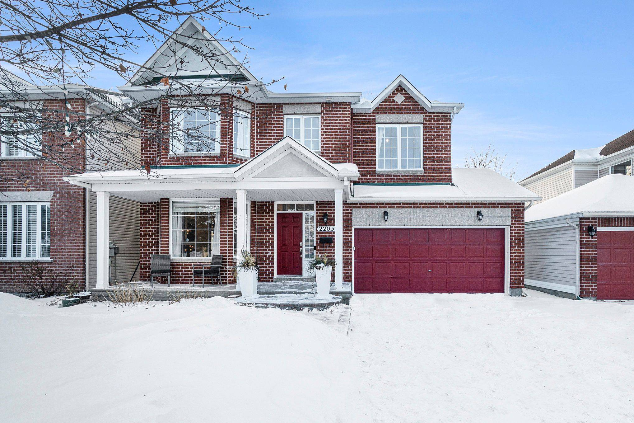 Ottawa, ON K1W 1K6,2205 Blue Willow CRES