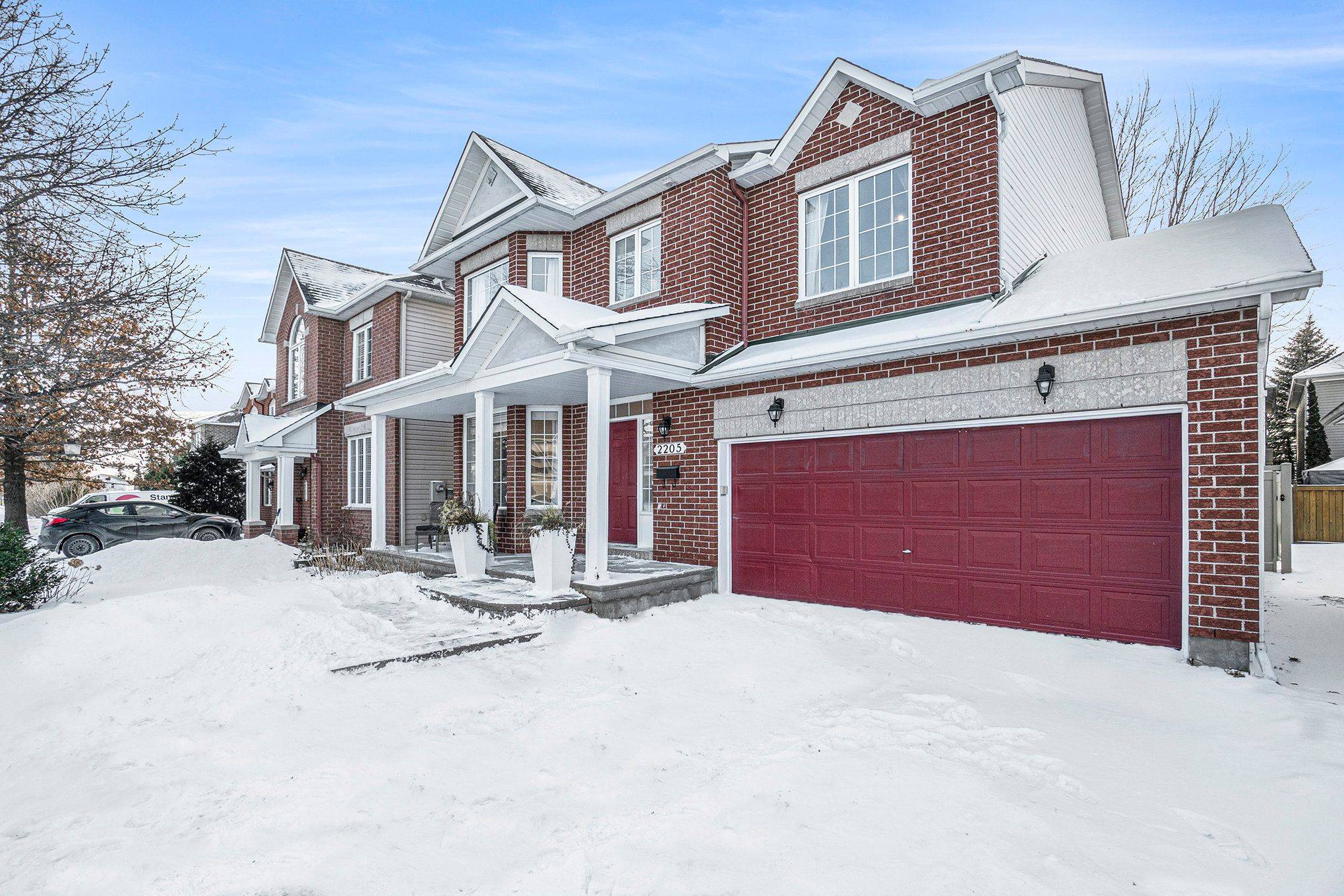 Ottawa, ON K1W 1K6,2205 Blue Willow CRES