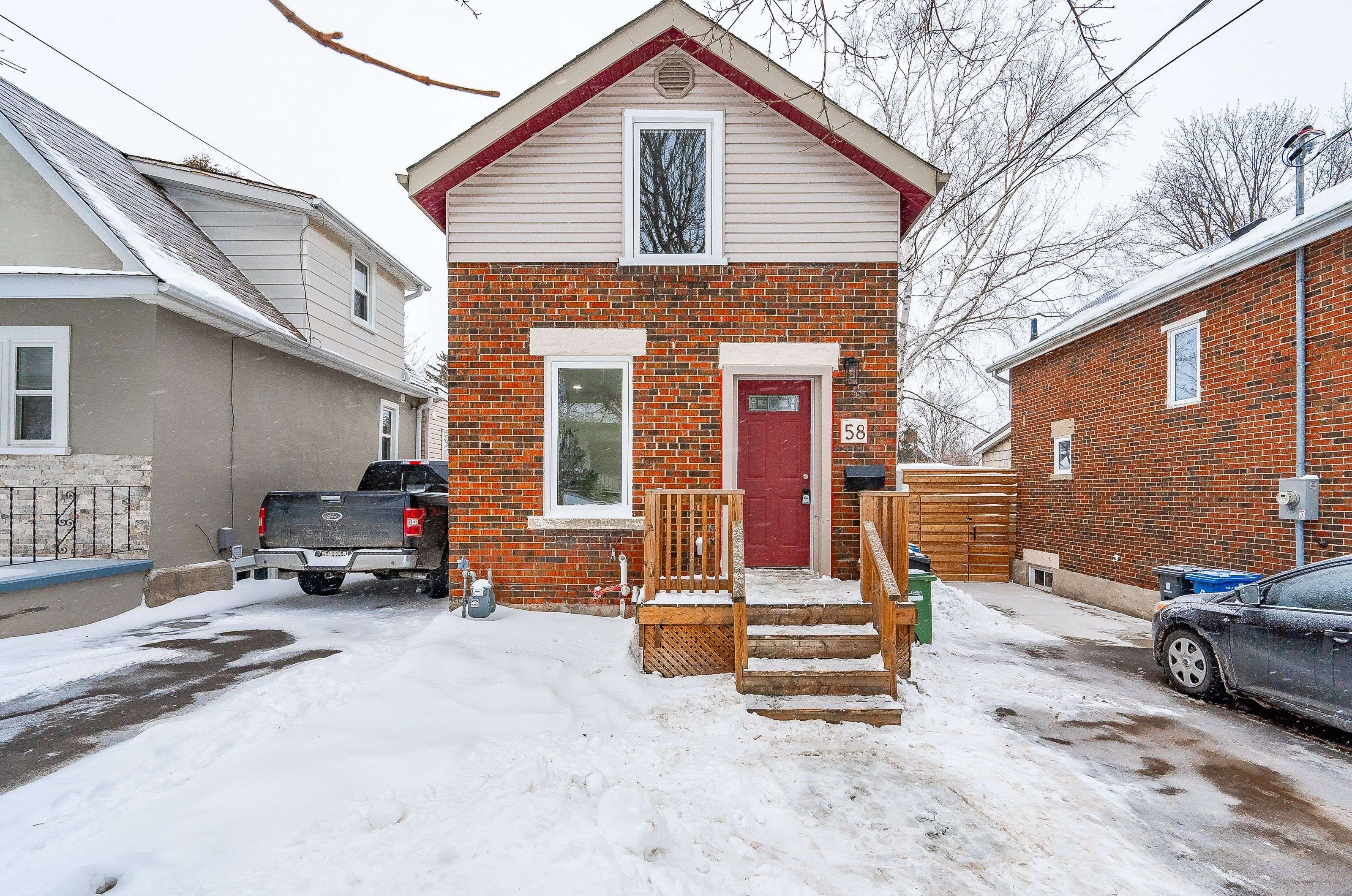 Guelph, ON N1E 5V8,58 Hayes AVE