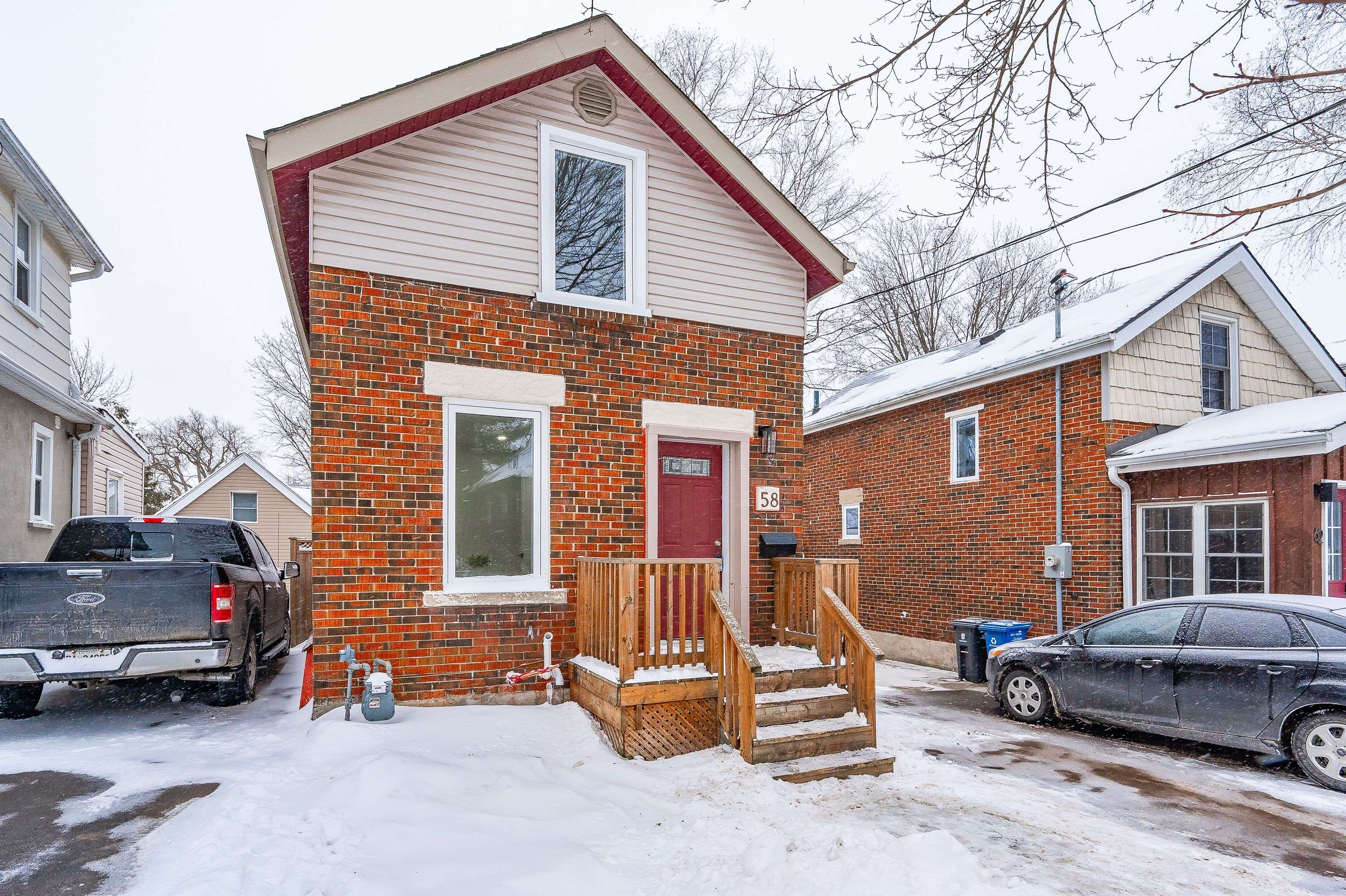 Guelph, ON N1E 5V8,58 Hayes AVE