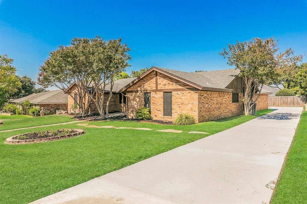 North Richland Hills, TX 76180,6529 Spring River Lane