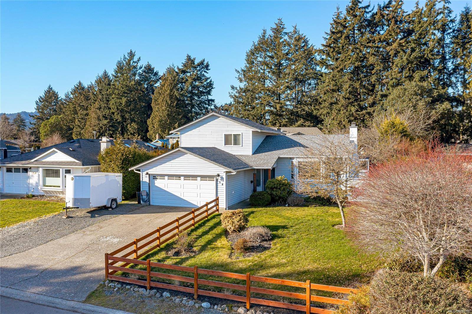 Colwood, BC V9B 5L2,858 Sunridge Valley Dr