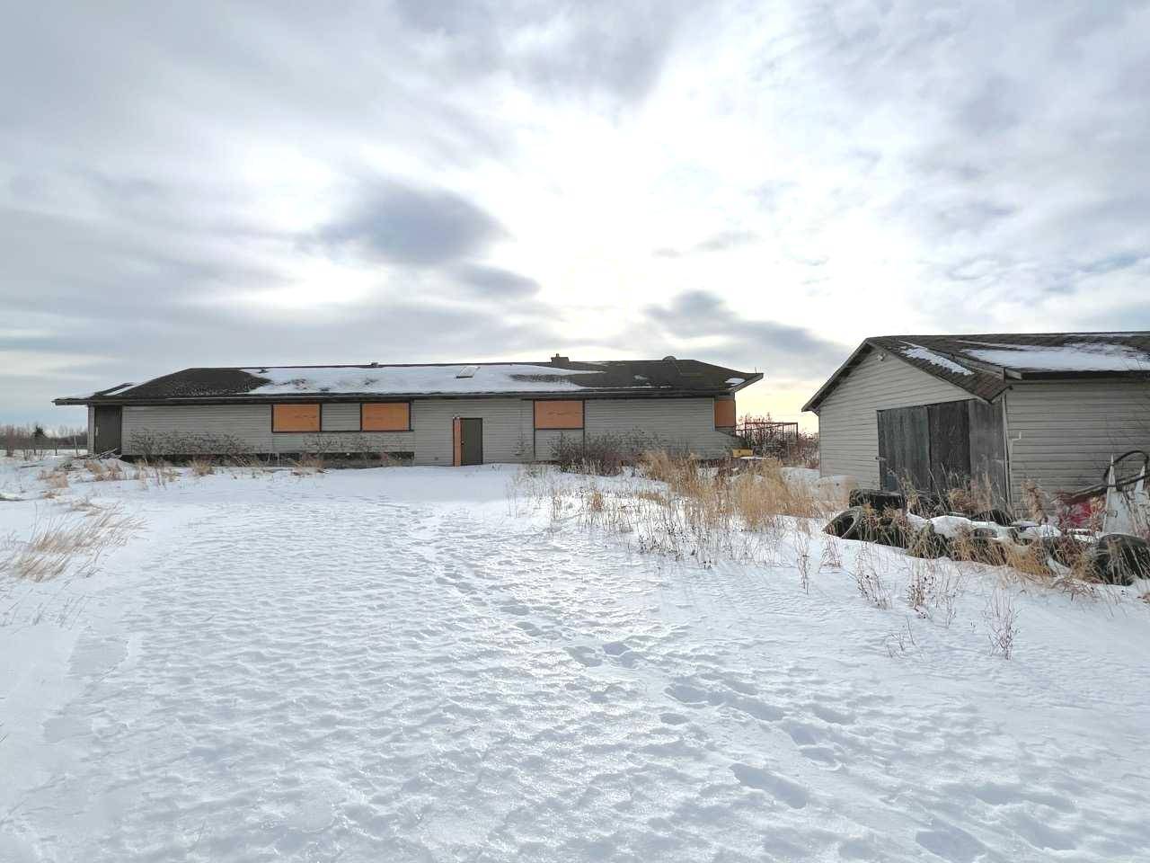 Rural Athabasca County, AB T9S 2A4,694025A Highway 813