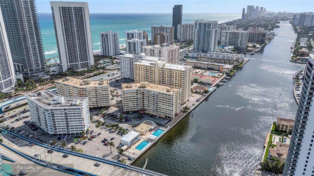 Hallandale Beach, FL 33009,1817 S Ocean Drive  #215