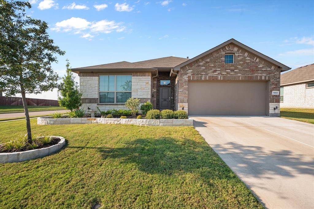 Cleburne, TX 76033,1902 Albany Lane