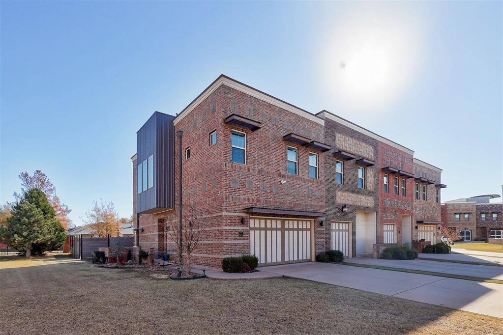 Edmond, OK 73003,515 S Fretz Avenue