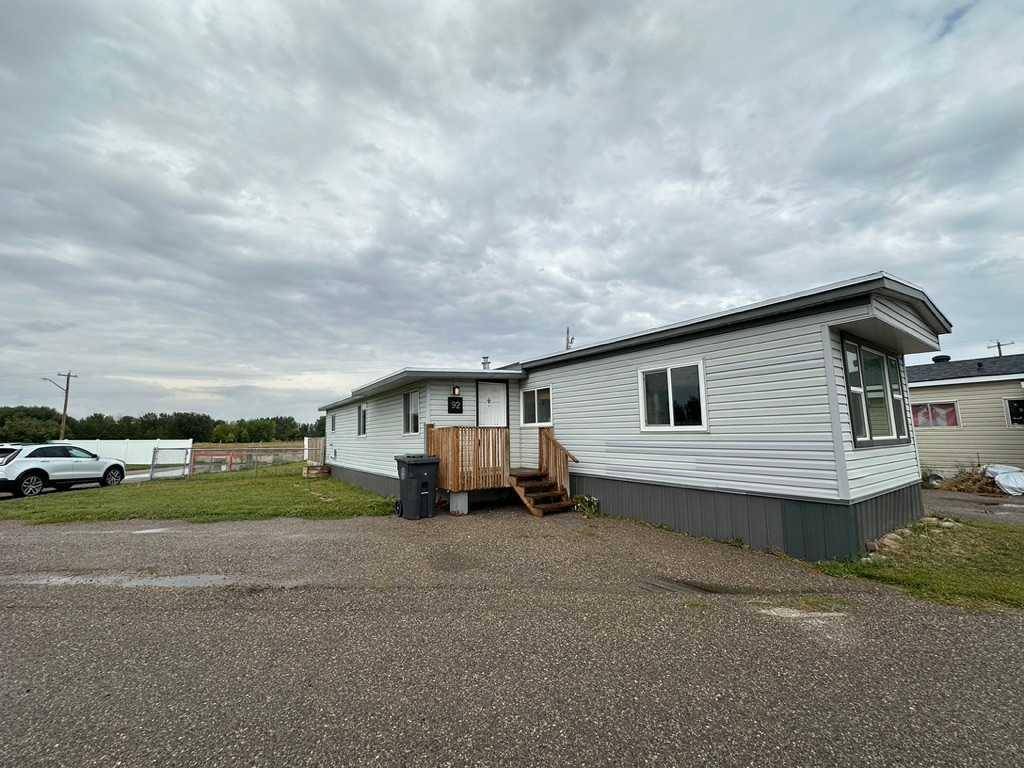 Coalhurst, AB T0L0V0,5301 2 ST #92