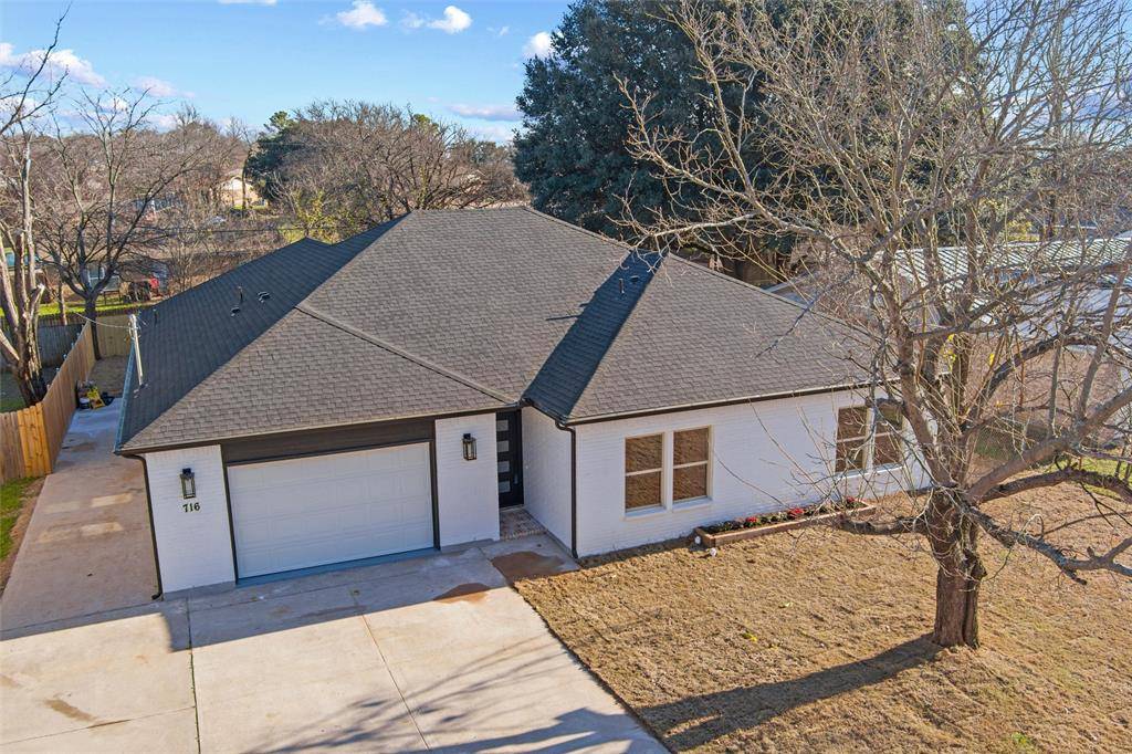 Azle, TX 76020,716 James Street