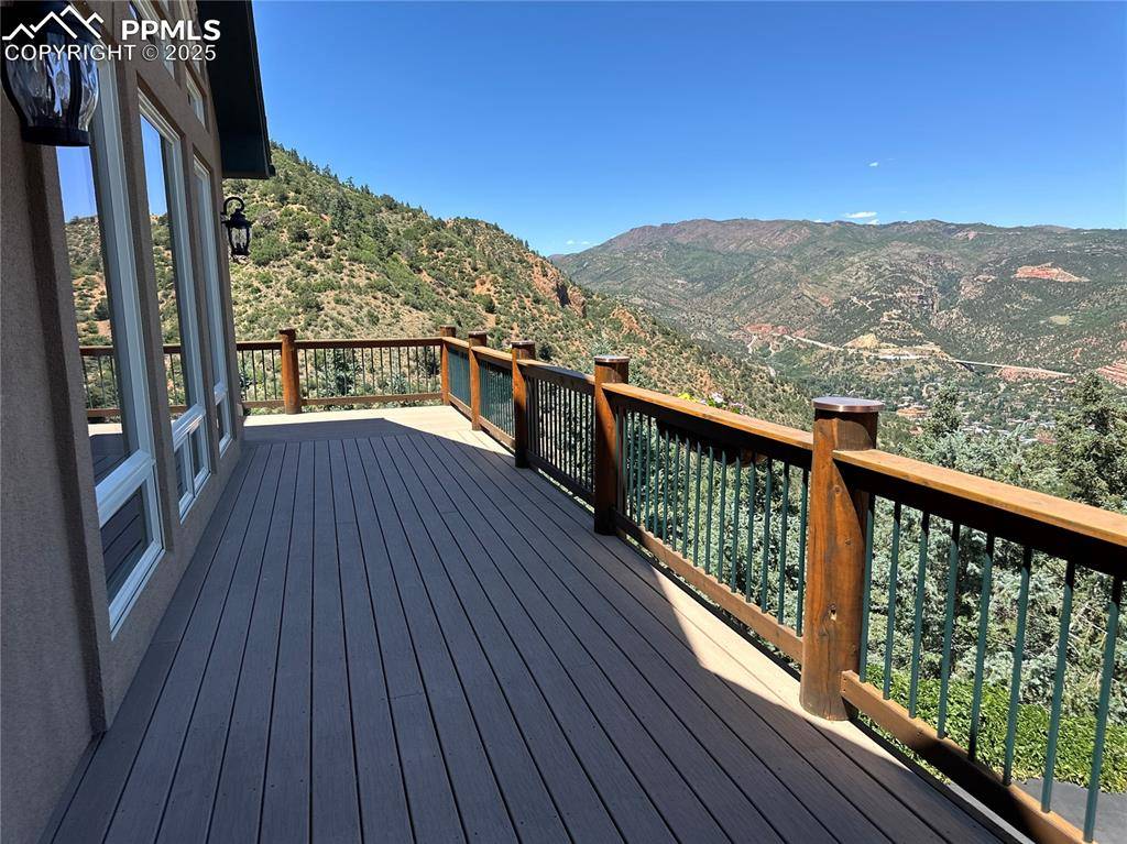 Manitou Springs, CO 80829,1240 Oak Ridge RD