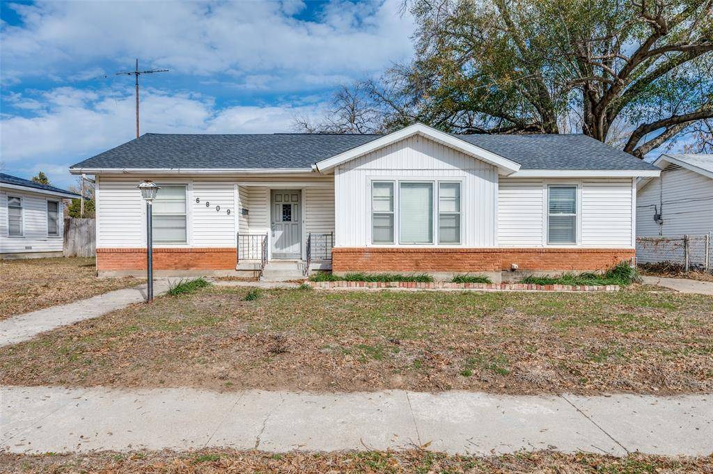 Fort Worth, TX 76112,6809 Van Natta Lane