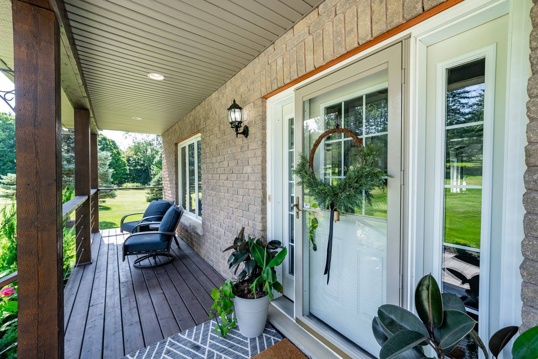 Scugog, ON L0C 1G0,21750 Brunon AVE