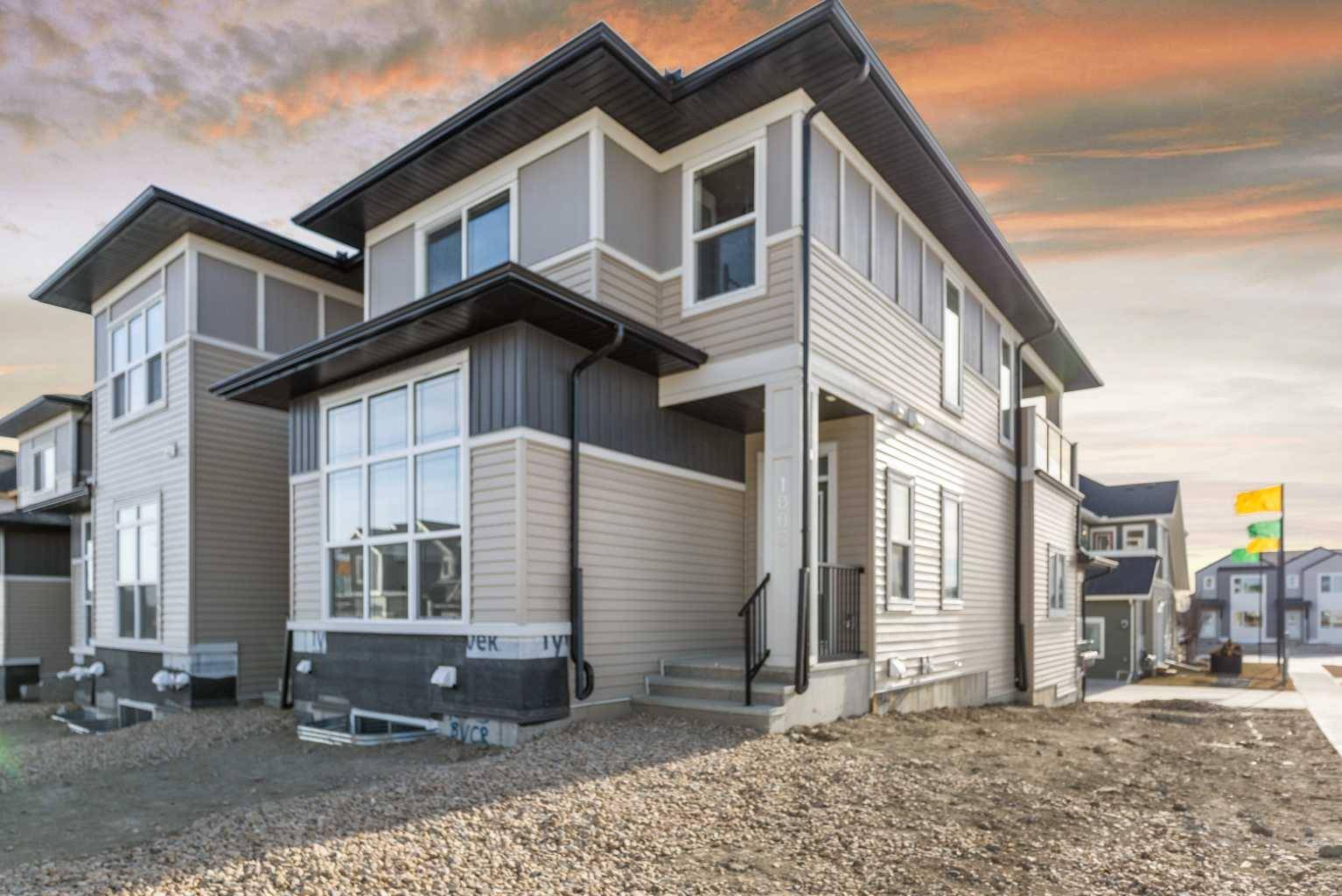 Airdrie, AB T4B 3N6,1003 Bayview CRES SW