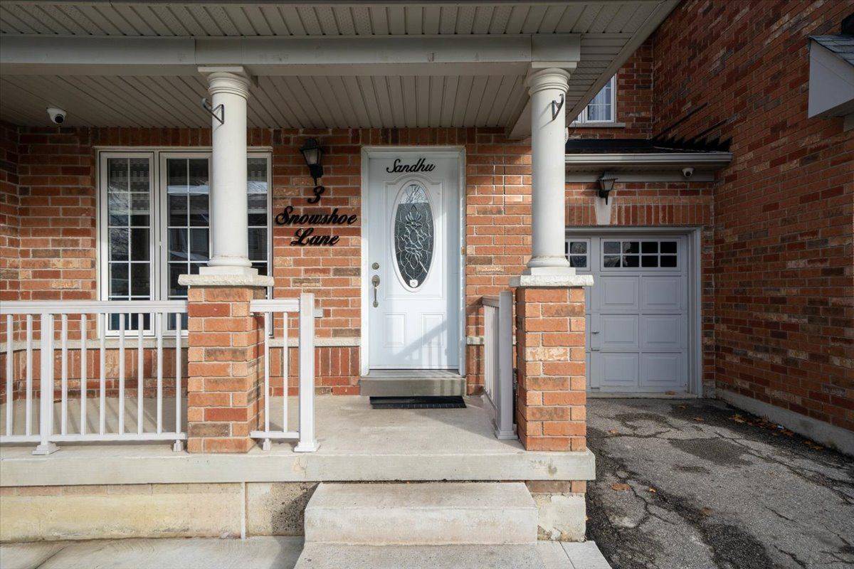 Brampton, ON L6R 0J1,3 Snowshoe LN