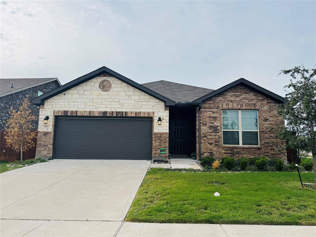 Forney, TX 75126,3825 S Courtney Court