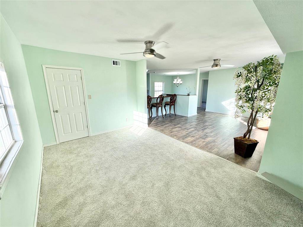 Altus, OK 73521,1017 E Cypress Street