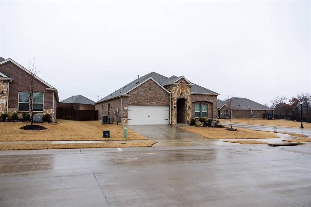 Aubrey, TX 76227,11233 Shady Meadows Way