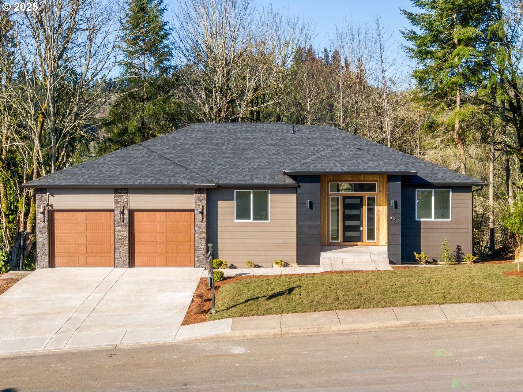 Kelso, WA 98626,933 EDINBURGH CT