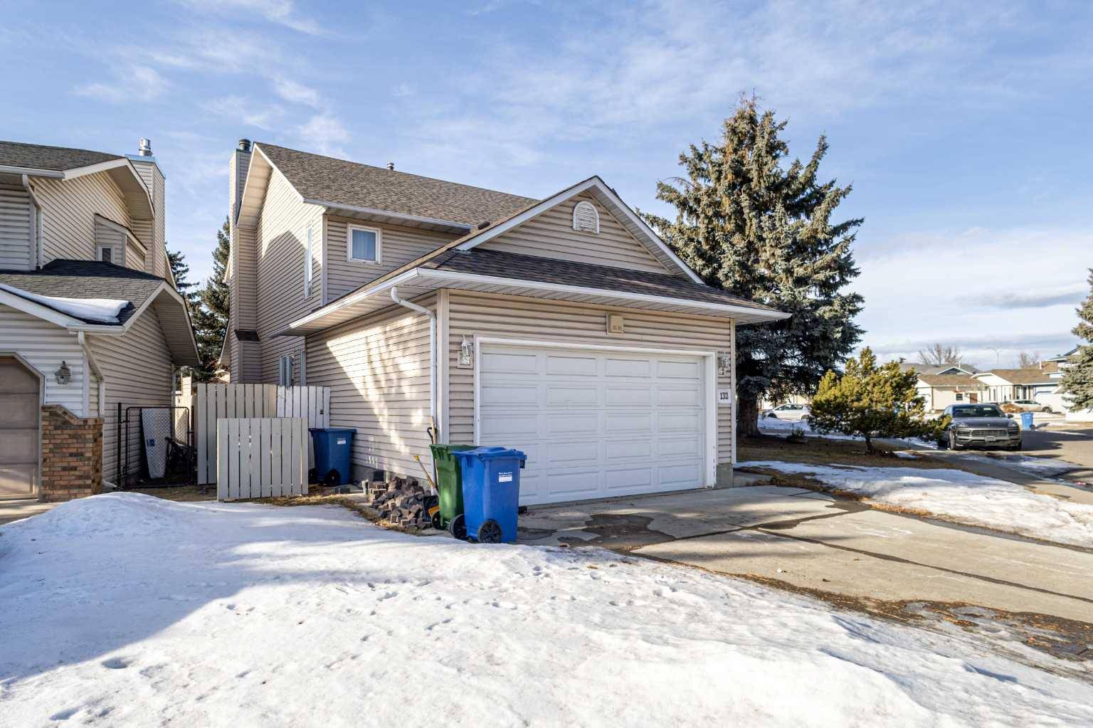 Calgary, AB T3L 1M9,132 Scenic Cove CIR NW