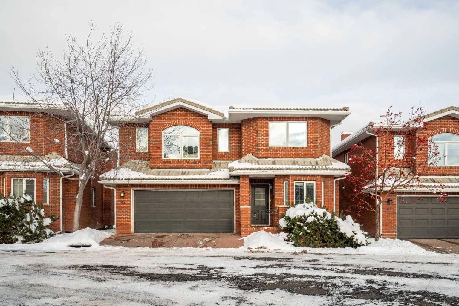 Calgary, AB T3M2W7,43 Prominence PATH SW