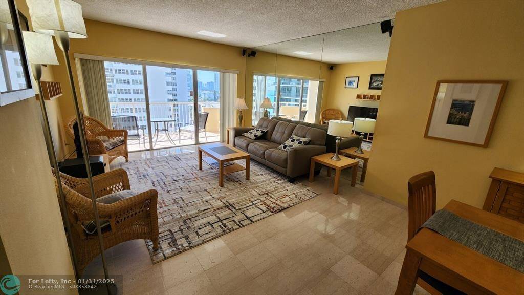 Hallandale Beach, FL 33009,1980 S Ocean Dr  #10A