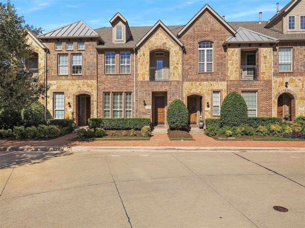 Plano, TX 75024,5759 Knox Drive