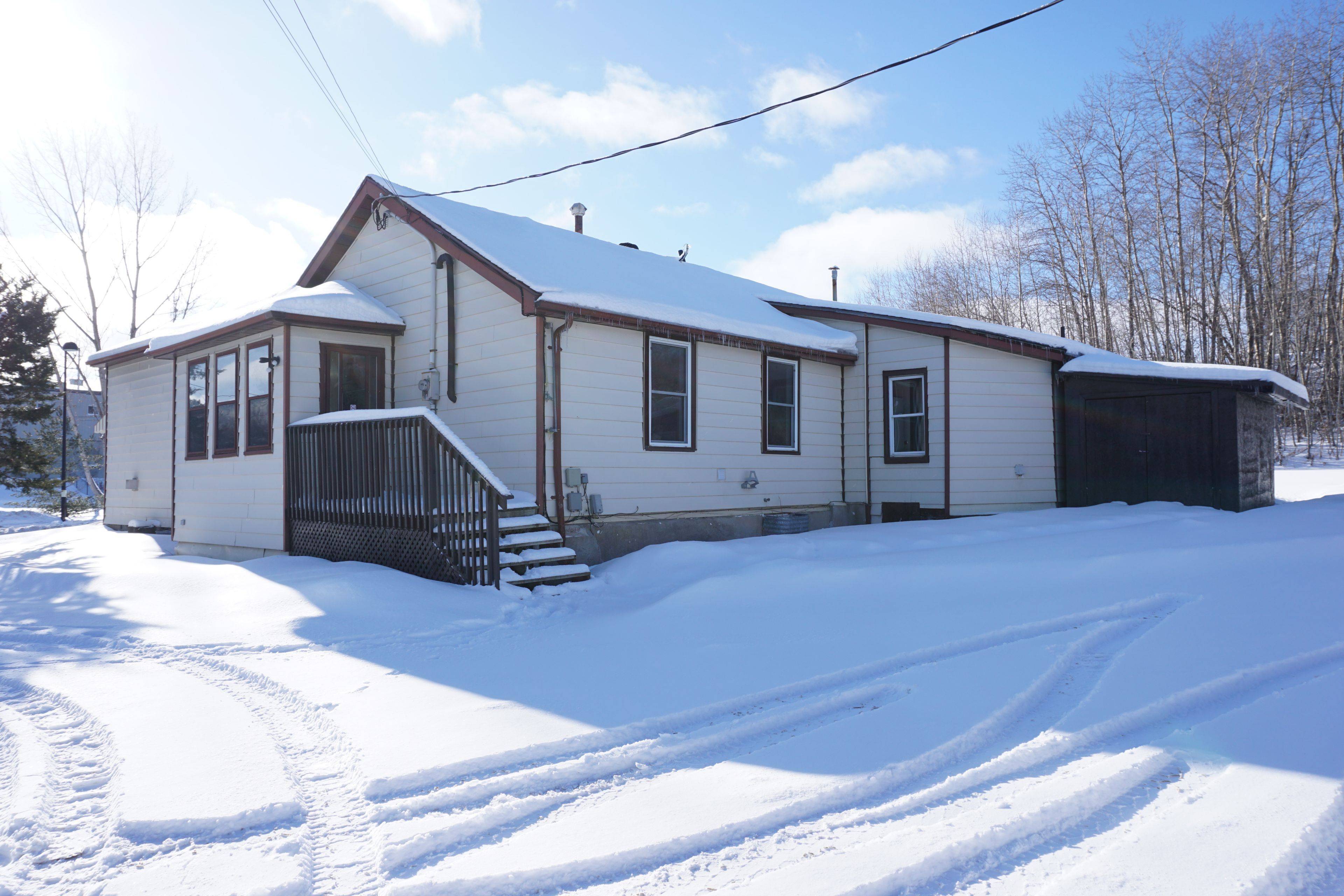 Temiskaming Shores, ON P0J 1K0,505 Main ST