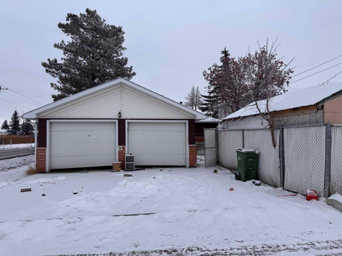 Calgary, AB T2A1G1,901 38 ST SE