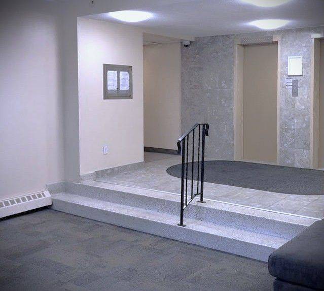 Hamilton, ON L8S 4M9,1950 Main ST W #206