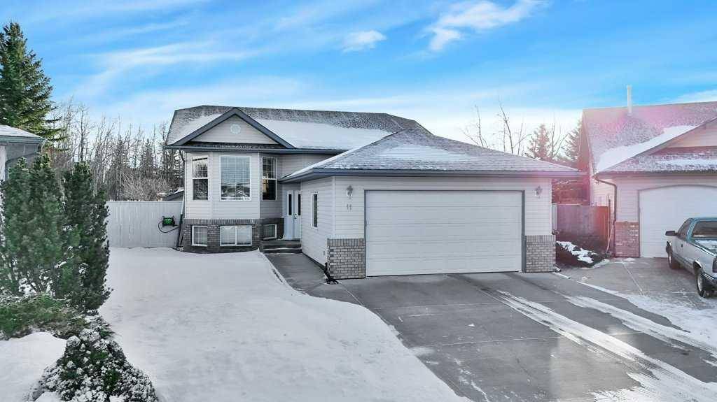 Sylvan Lake, AB T4S 1Y5,11 Fern Close