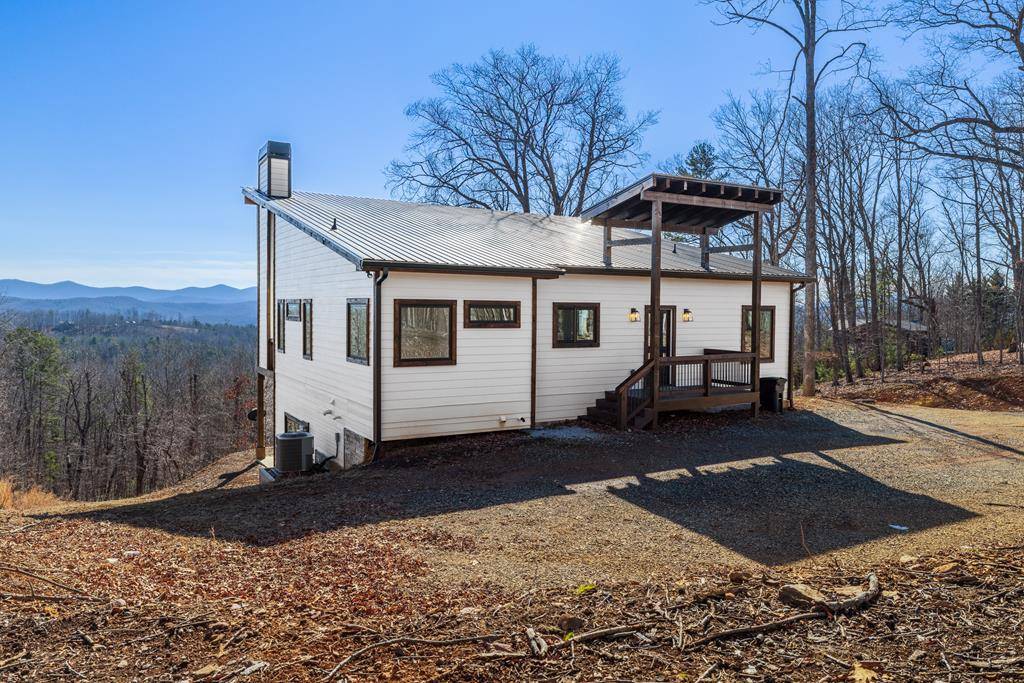 Morganton, GA 30560,310 Wunder Bear Ridge Road