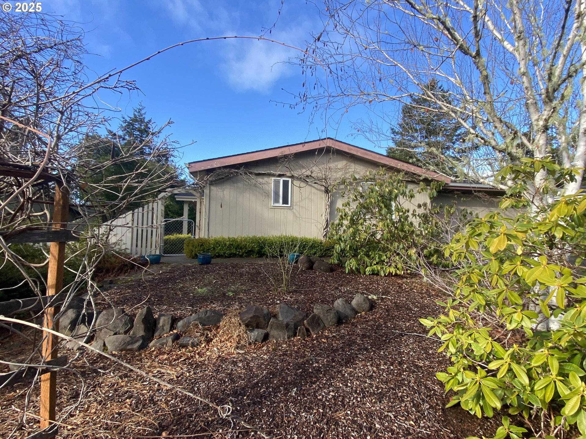 Florence, OR 97439,317 MANZANITA DR