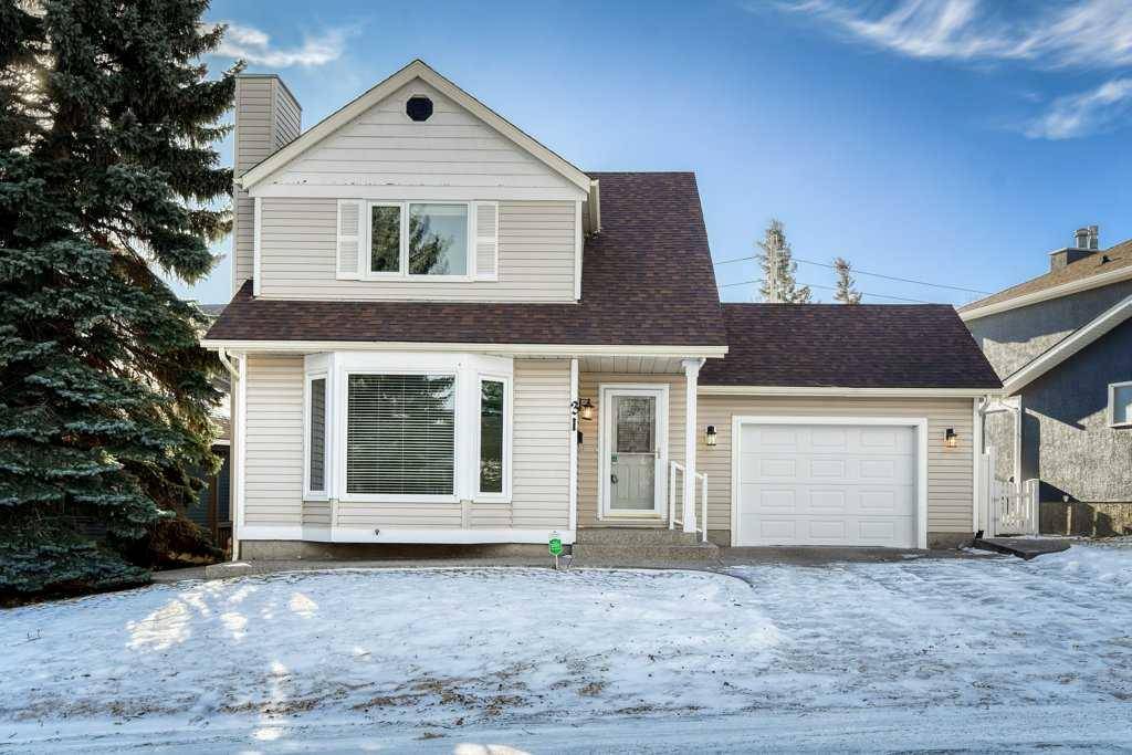 Calgary, AB T3L 1A6,31 Scenic Rise NW