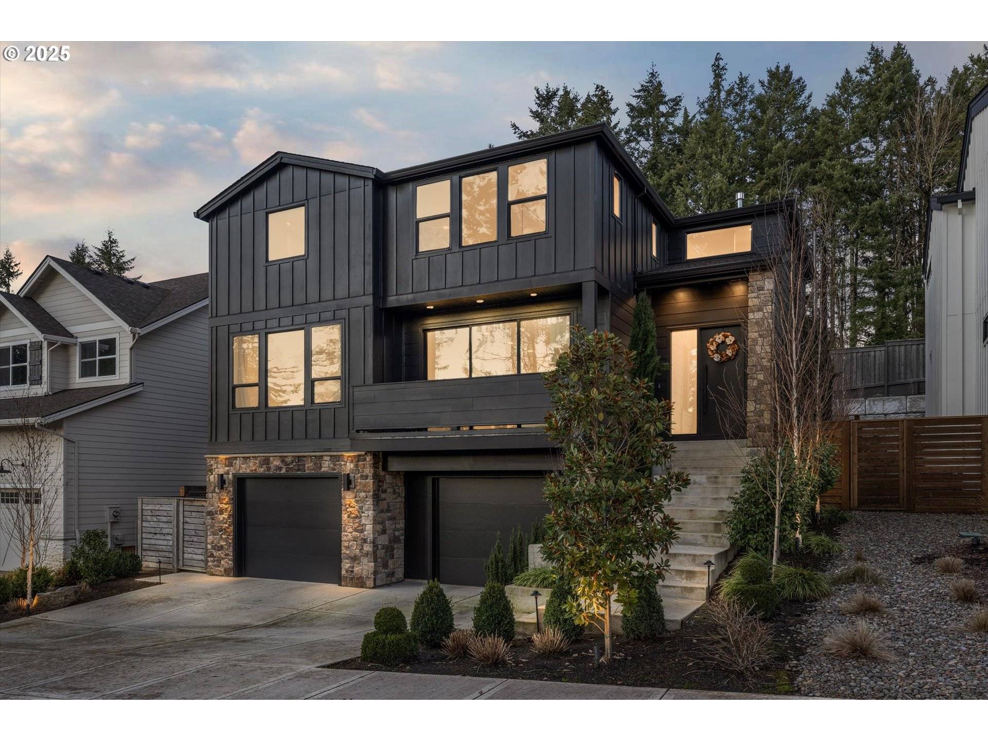 West Linn, OR 97068,5135 HERON DR