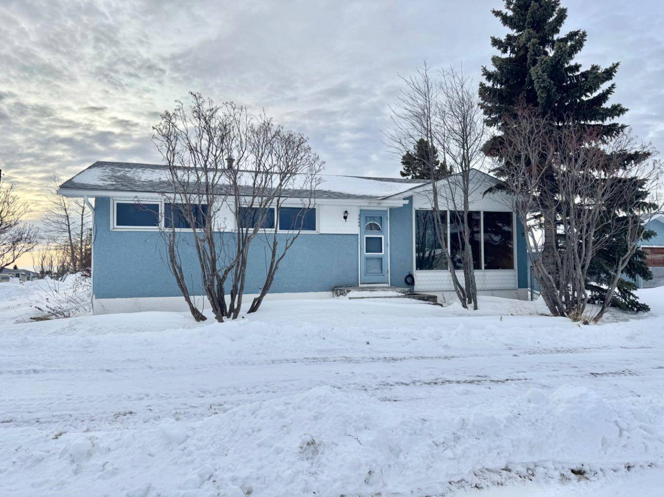 Swan Hills, AB T0G2C0,5444 Willock Crescent