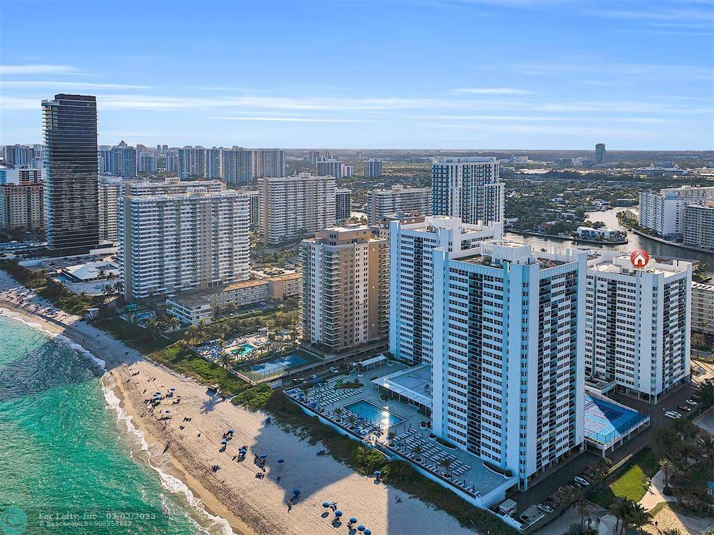 Hallandale Beach, FL 33009,1880 S Ocean Dr  #402