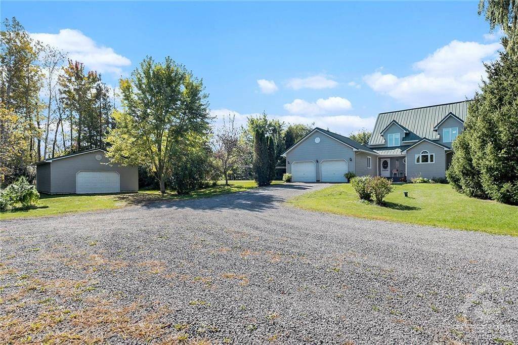 Manotick - Kars - Rideau Twp And Area, ON K4M 1B3,1158 PHELAN RD E