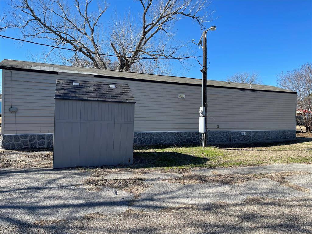 Whitney, TX 76692,1004 E Davis Street