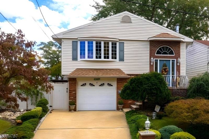 Rahway City, NJ 07065,1327 Kanski Ct