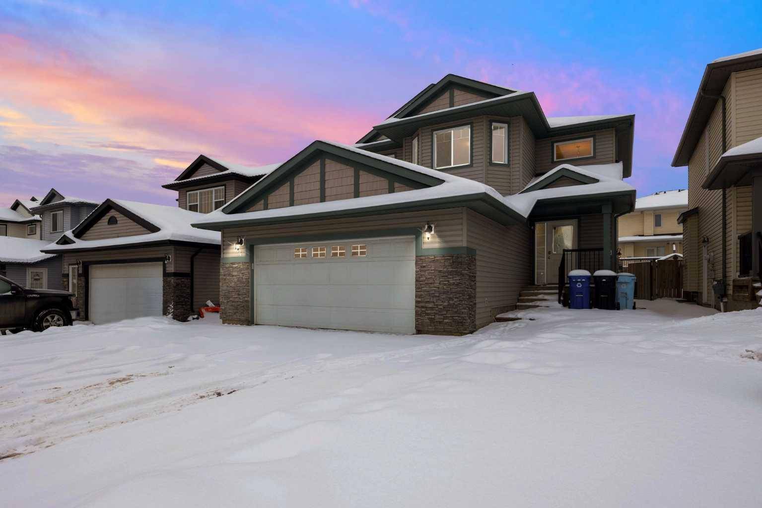 Fort Mcmurray, AB T9K 0H5,144 Violet ST