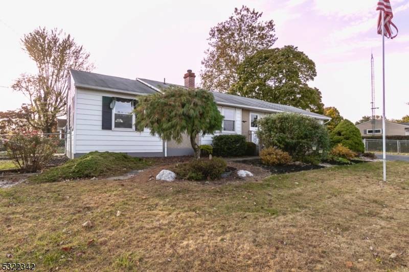 Lopatcong Twp., NJ 08865,715 Lynda Rd