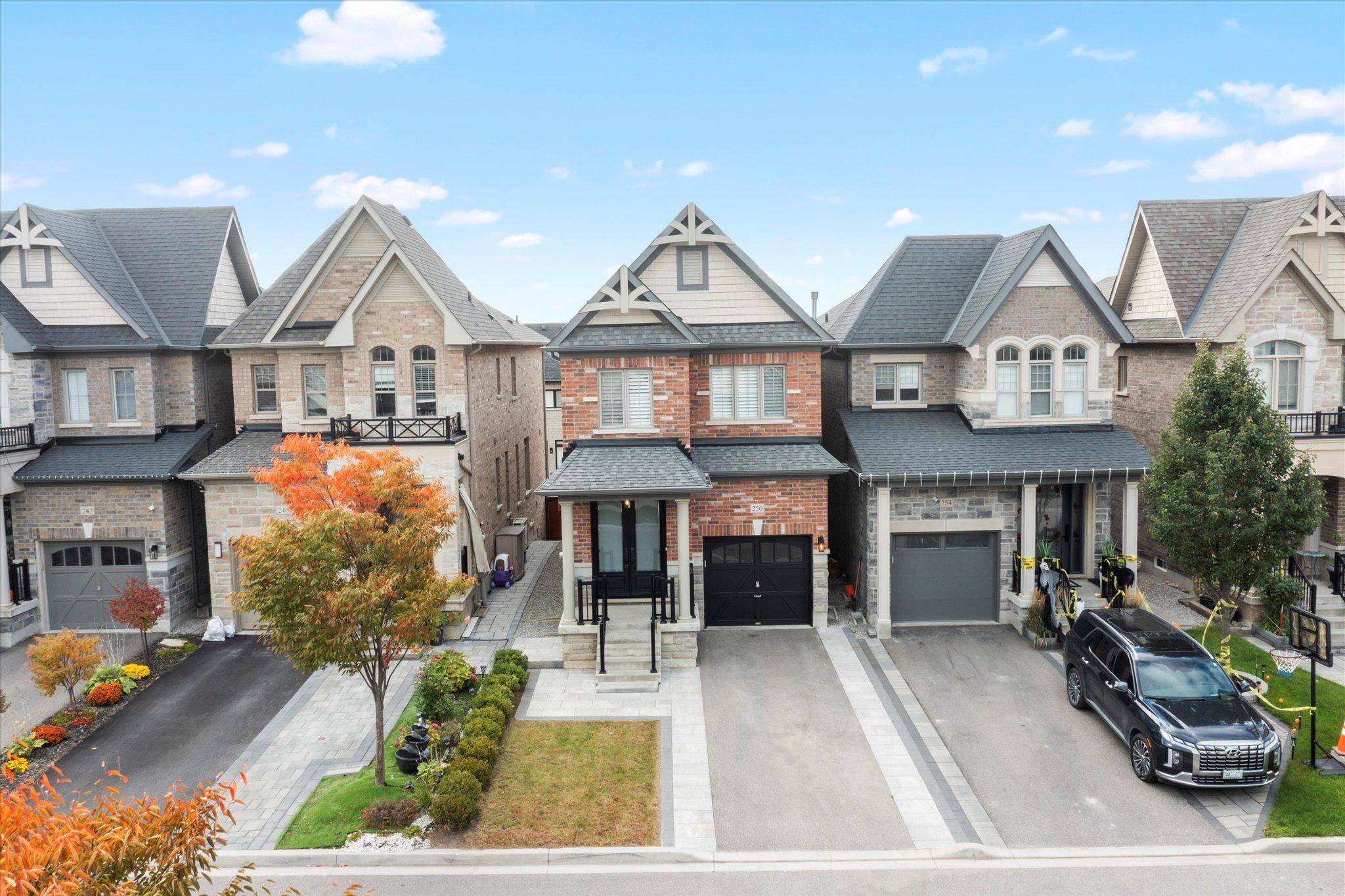 Vaughan, ON L4H 4K9,250 Cranbrook CRES