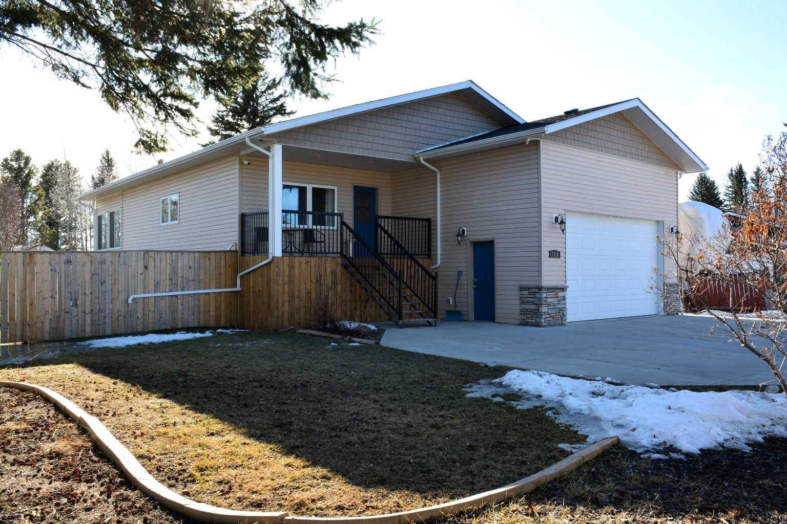 Edson, AB T7E 1M9,7111 South Glen AVE