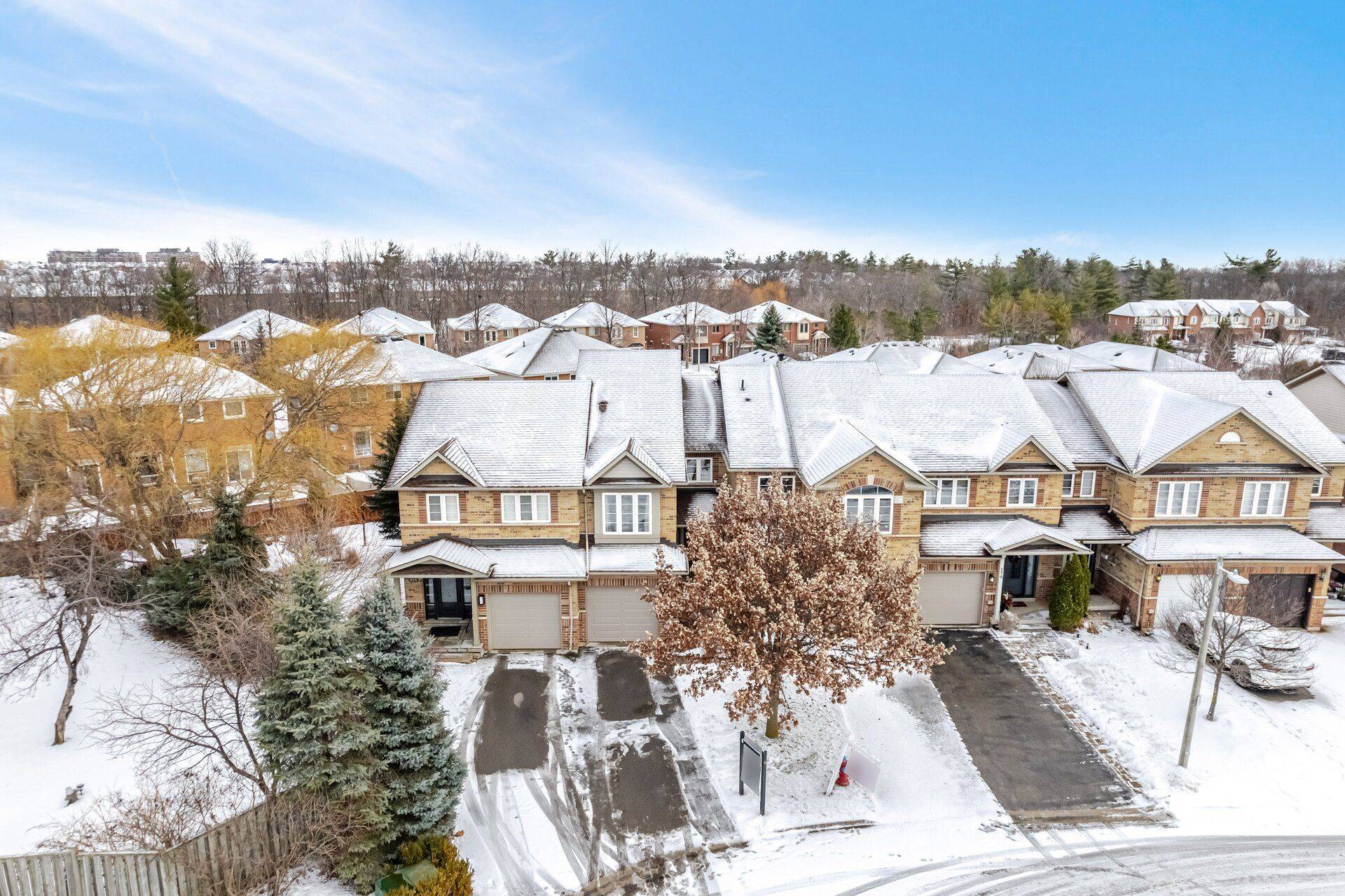 375 Kittridge RD, Oakville, ON L6H 7K6