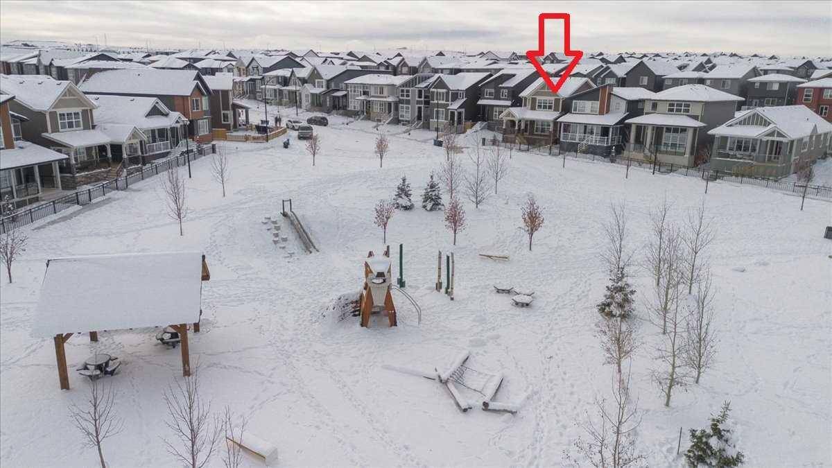 Calgary, AB T3R 1Y7,93 Edith Mews NW