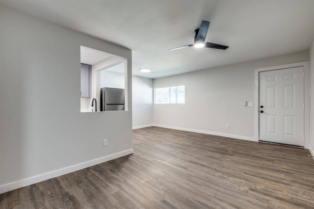 Dallas, TX 75214,5909 Gaston Avenue #206