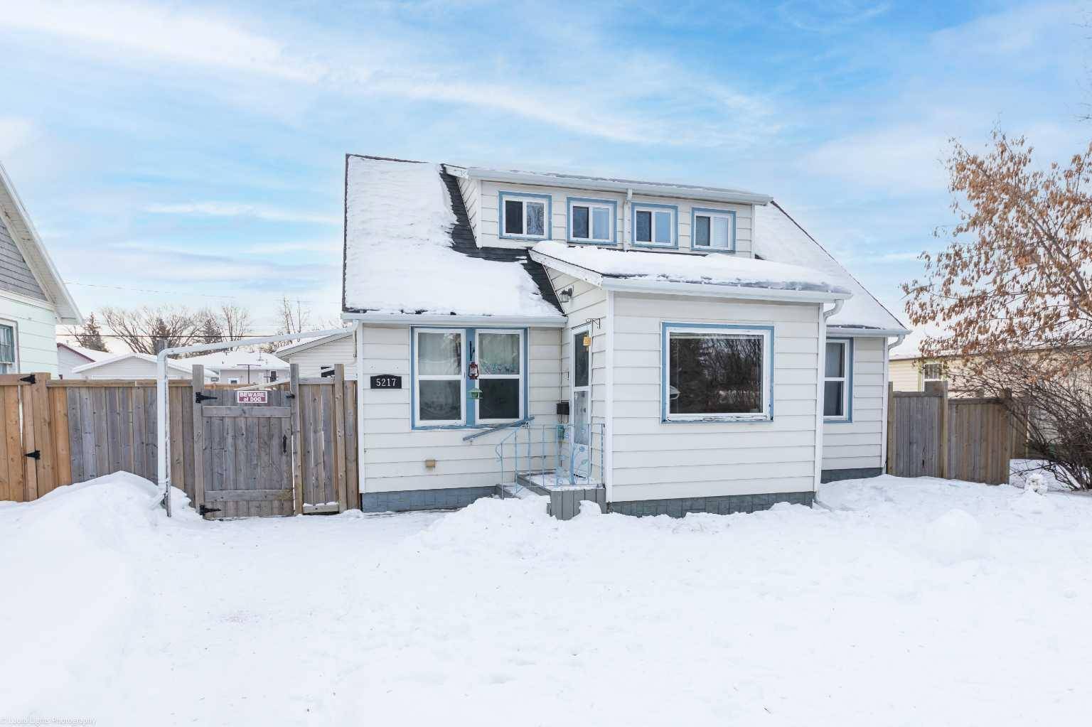 Lloydminster, AB T9V 0K5,5217 49 ST